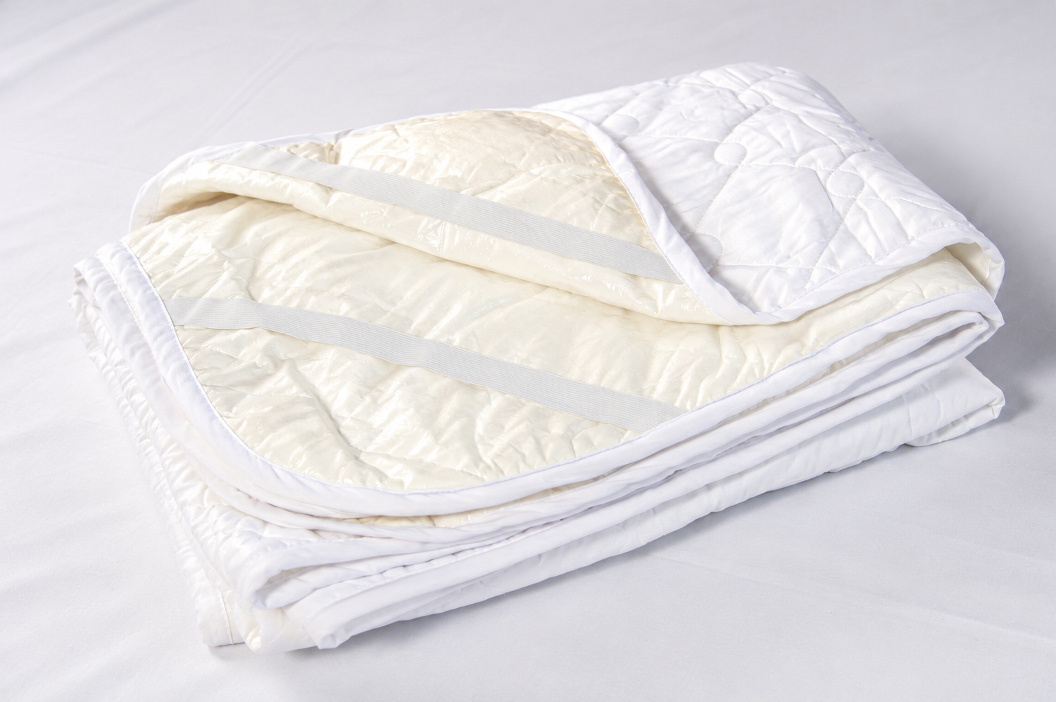 Guest room amenities set